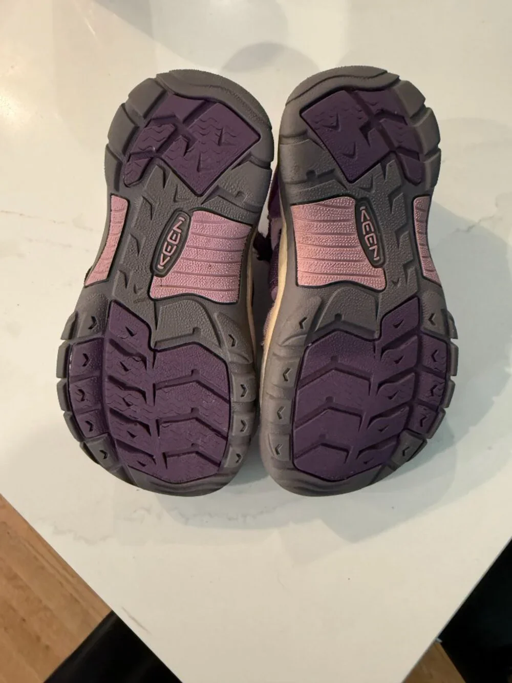 Kids Keens size 13
